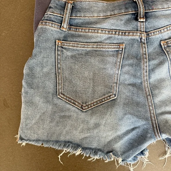 HATCH The Cut Off Denim Maternity Shorts - Picture 9 of 16